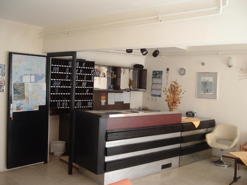 Depadansa Marina & Primorka Hotel Omišalj Habitación foto